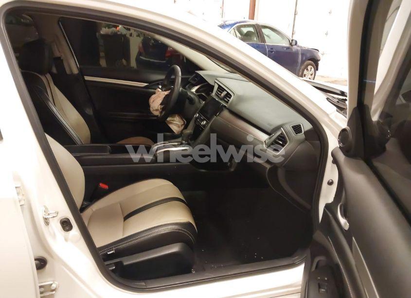 Photo 5 of 2018 Honda Civic EX (VIN 19XFC2F71JE012426)