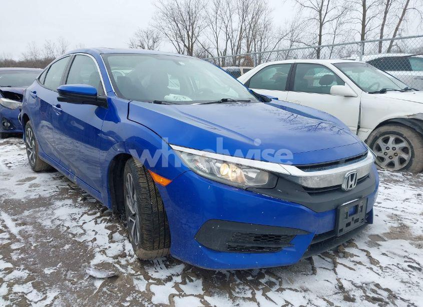 2018 Honda Civic EX (VIN 19XFC2F71JE014807) main photo