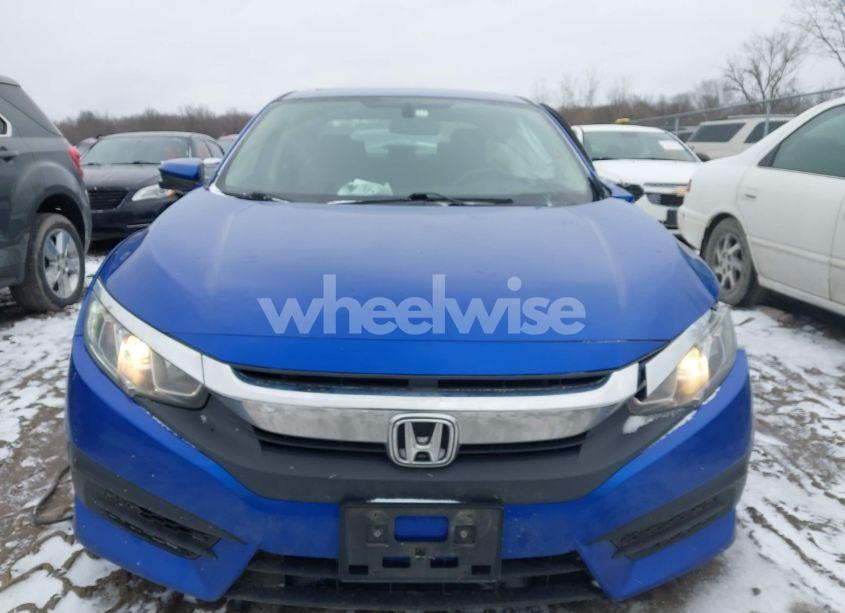 Photo 12 of 2018 Honda Civic EX (VIN 19XFC2F71JE014807)