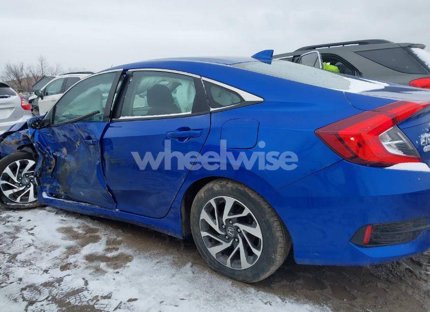 Photo 14 of 2018 Honda Civic EX (VIN 19XFC2F71JE014807)