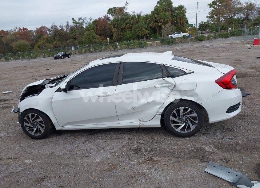 Photo 14 of 2018 Honda Civic EX (VIN 19XFC2F71JE023944)