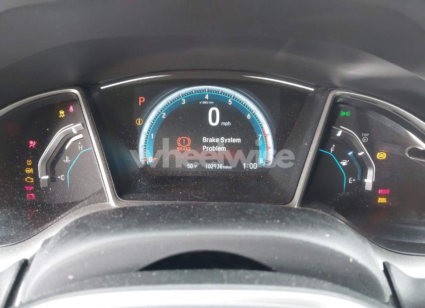 Photo 7 of 2018 Honda Civic EX (VIN 19XFC2F71JE023944)