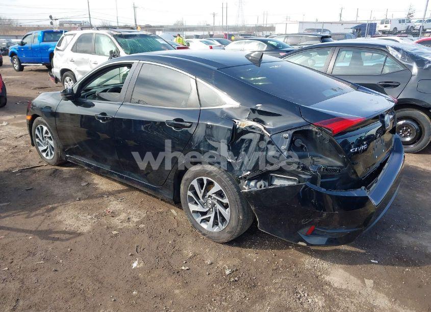 Photo 3 of 2018 Honda Civic EX (VIN 19XFC2F71JE043899)