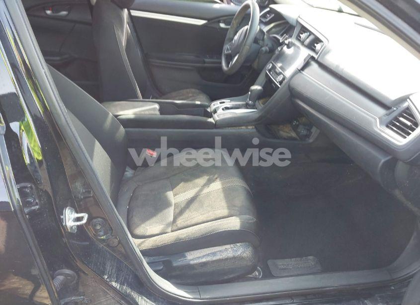 Photo 5 of 2018 Honda Civic EX (VIN 19XFC2F71JE043899)