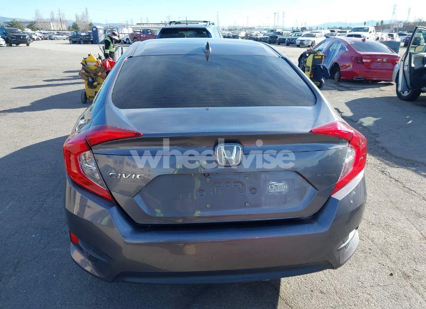 Photo 16 of 2018 Honda Civic EX (VIN 19XFC2F71JE201514)