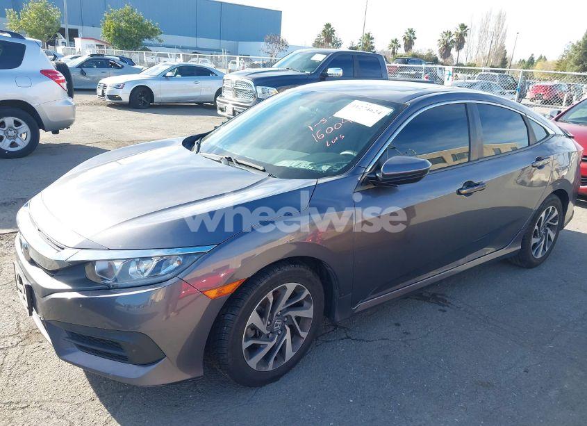Photo 6 of 2018 Honda Civic EX (VIN 19XFC2F71JE201514)