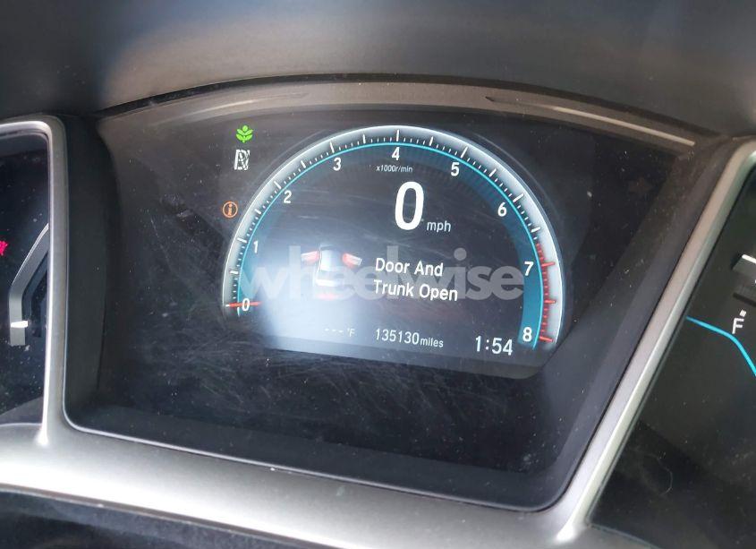 Photo 7 of 2018 Honda Civic EX (VIN 19XFC2F71JE201514)