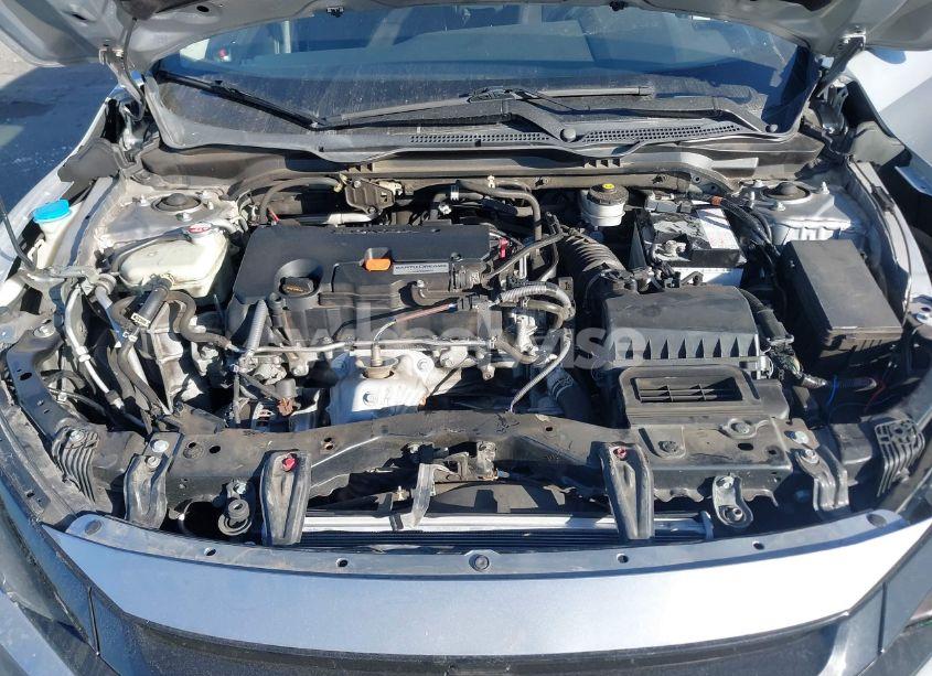 Photo 10 of 2018 Honda Civic EX (VIN 19XFC2F71JE202470)