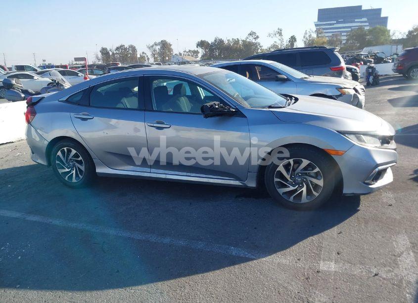 Photo 13 of 2018 Honda Civic EX (VIN 19XFC2F71JE202470)