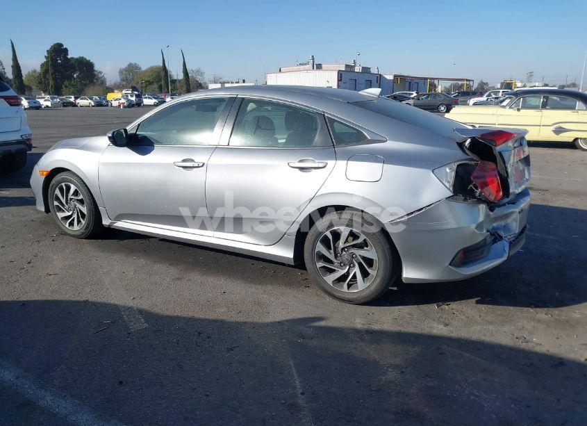 Photo 14 of 2018 Honda Civic EX (VIN 19XFC2F71JE202470)