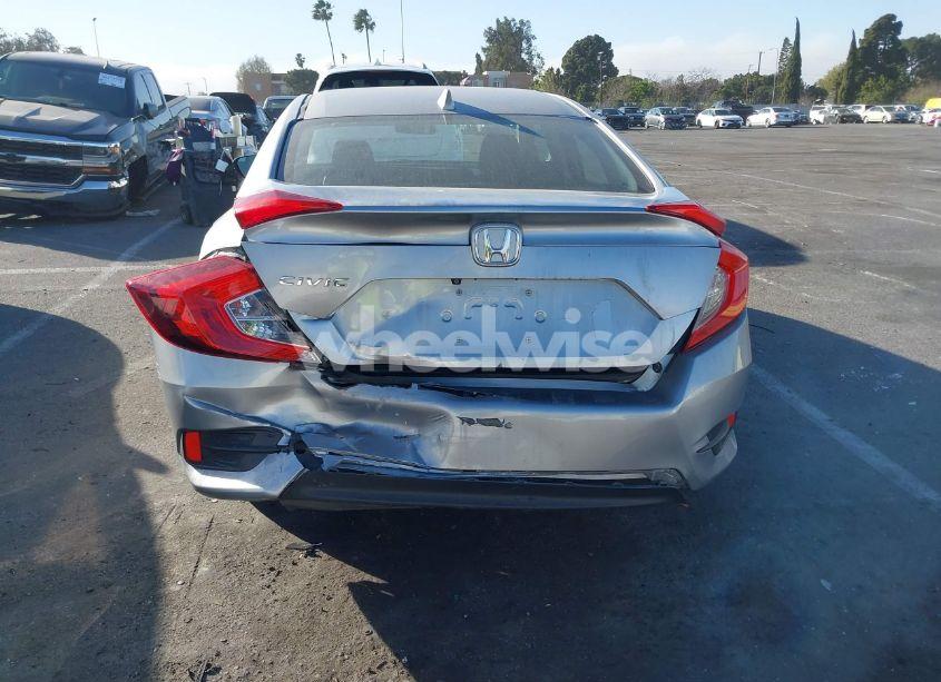 Photo 16 of 2018 Honda Civic EX (VIN 19XFC2F71JE202470)