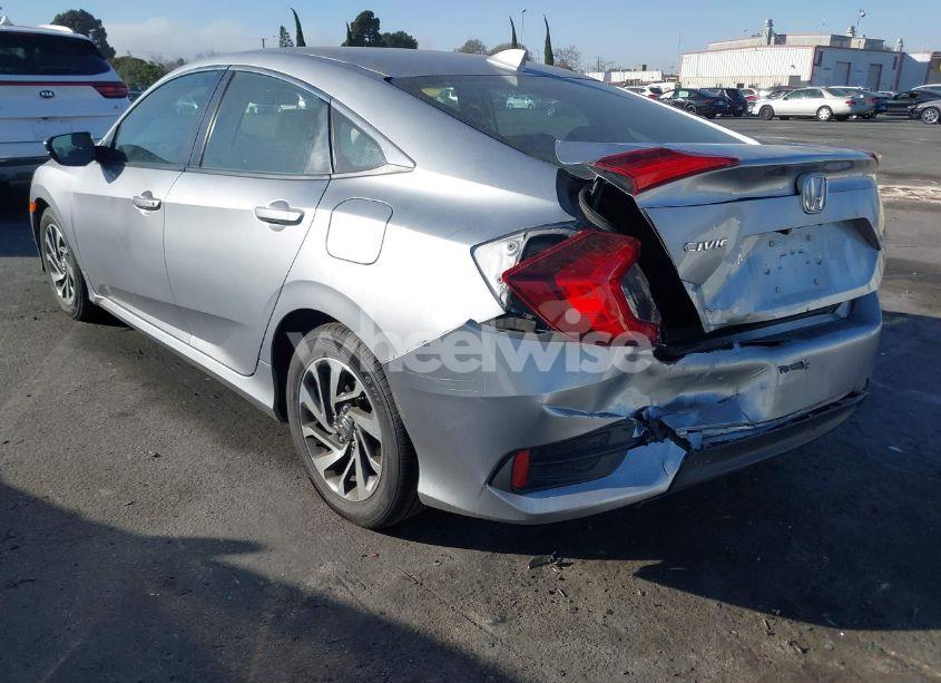 Photo 3 of 2018 Honda Civic EX (VIN 19XFC2F71JE202470)