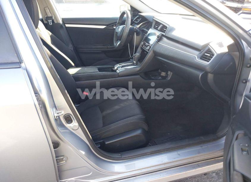 Photo 5 of 2018 Honda Civic EX (VIN 19XFC2F71JE202470)