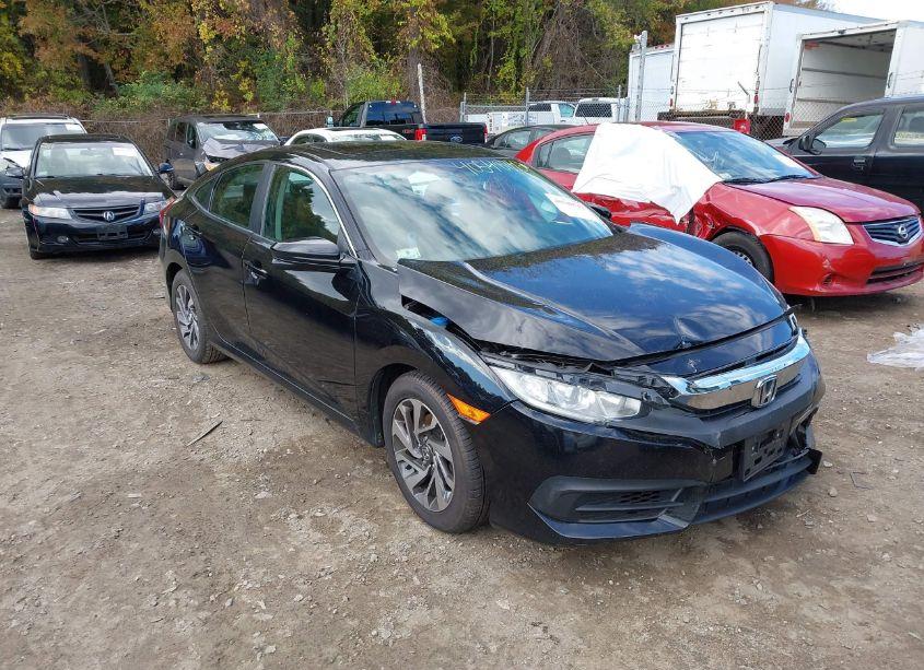 2018 Honda Civic EX (VIN 19XFC2F71JE204218) main photo