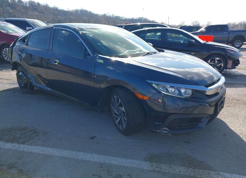 2017 Honda Civic EX (VIN 19XFC2F72HE001557) main photo