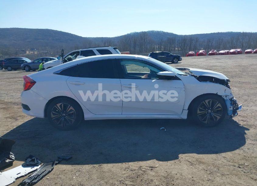 Photo 14 of 2017 Honda Civic EX (VIN 19XFC2F72HE005897)