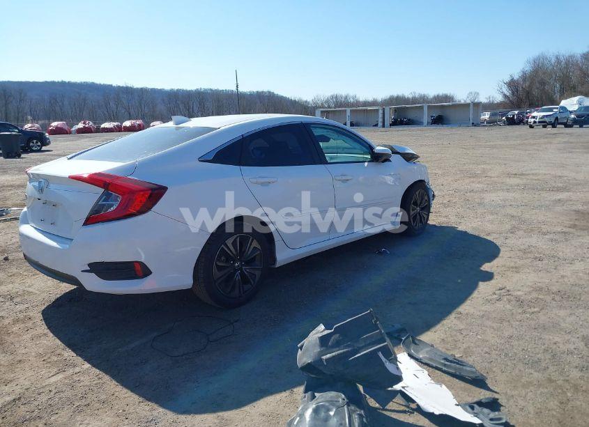 Photo 4 of 2017 Honda Civic EX (VIN 19XFC2F72HE005897)