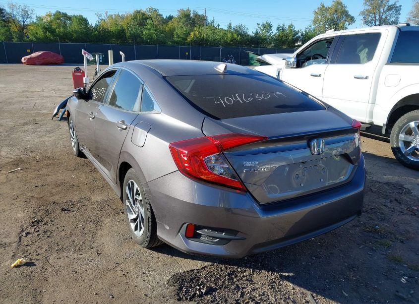 Photo 3 of 2017 Honda Civic EX (VIN 19XFC2F72HE026782)