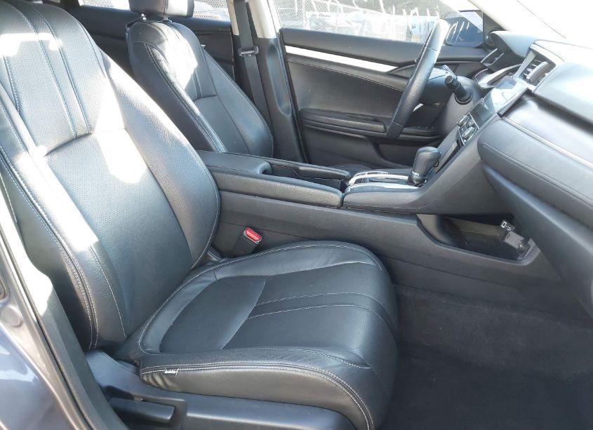 Photo 5 of 2017 Honda Civic EX (VIN 19XFC2F72HE026782)