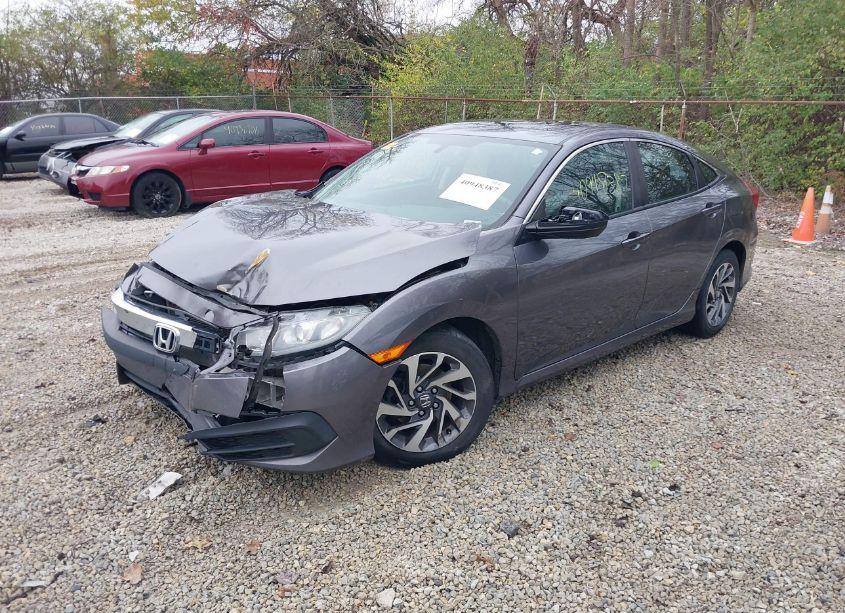 Photo 2 of 2017 Honda Civic EX (VIN 19XFC2F72HE036602)
