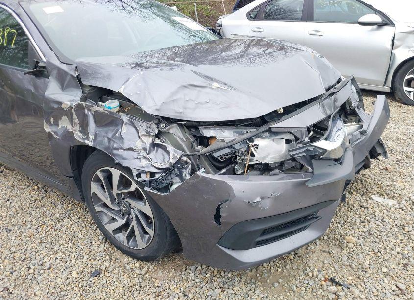 Photo 6 of 2017 Honda Civic EX (VIN 19XFC2F72HE036602)