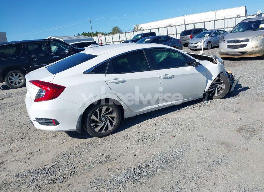 Photo 4 of 2017 Honda Civic EX (VIN 19XFC2F72HE075433)