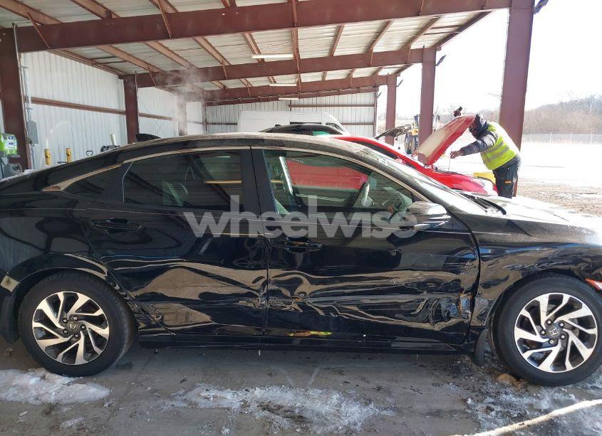 Photo 13 of 2017 Honda Civic EX (VIN 19XFC2F72HE225413)