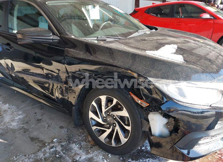 Photo 6 of 2017 Honda Civic EX (VIN 19XFC2F72HE225413)
