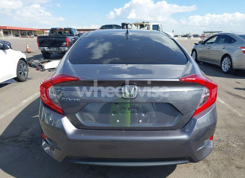 Photo 16 of 2018 Honda Civic EX (VIN 19XFC2F72JE011401)