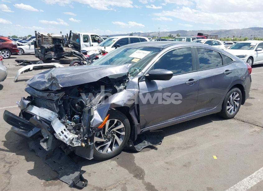 Photo 2 of 2018 Honda Civic EX (VIN 19XFC2F72JE011401)