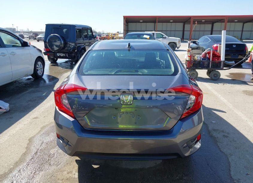 Photo 16 of 2018 Honda Civic EX (VIN 19XFC2F72JE018297)