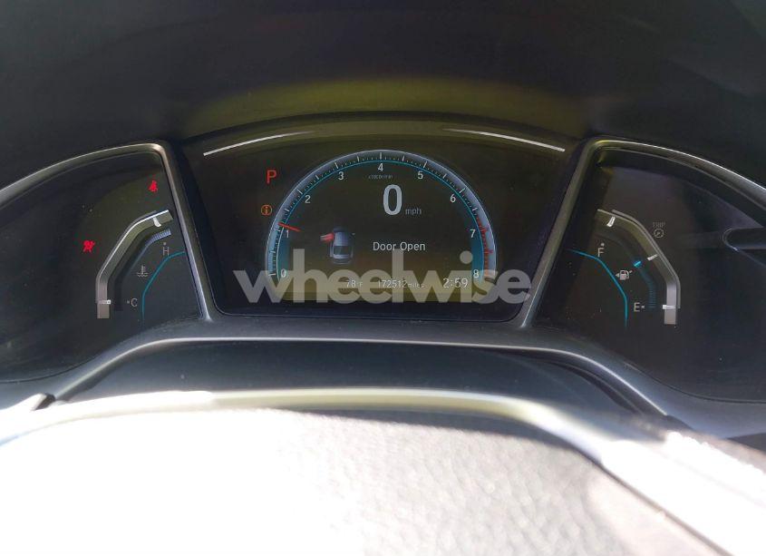 Photo 7 of 2018 Honda Civic EX (VIN 19XFC2F72JE018297)