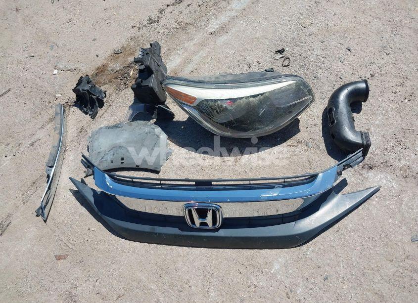 Photo 11 of 2018 Honda Civic EX (VIN 19XFC2F72JE021913)