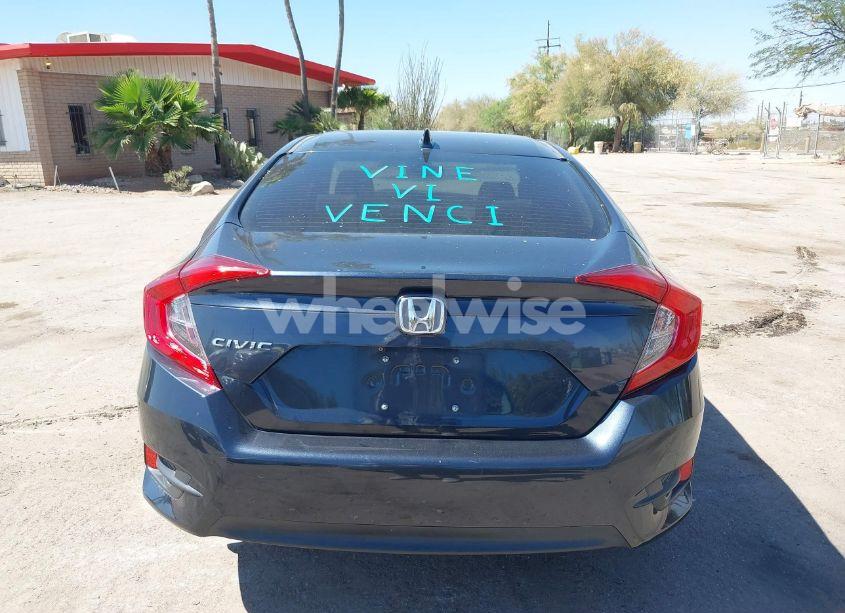 Photo 16 of 2018 Honda Civic EX (VIN 19XFC2F72JE021913)