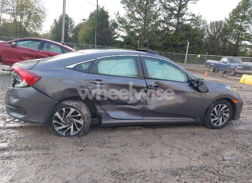 Photo 13 of 2016 Honda Civic EX (VIN 19XFC2F73GE013814)