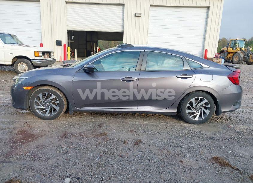 Photo 14 of 2016 Honda Civic EX (VIN 19XFC2F73GE013814)