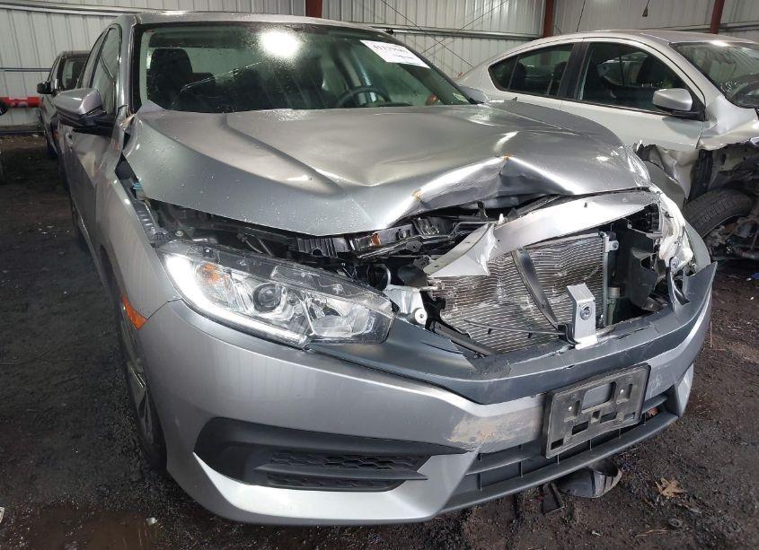Photo 6 of 2016 Honda Civic EX (VIN 19XFC2F73GE014140)