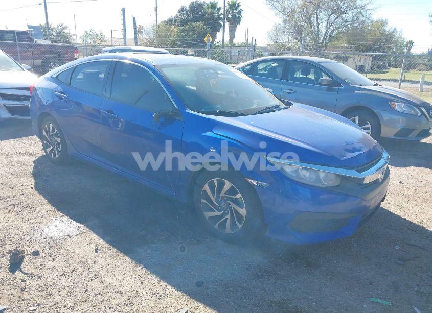 2017 Honda Civic EX (VIN 19XFC2F73HE018285) main photo