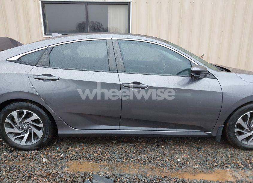 Photo 13 of 2017 Honda Civic EX (VIN 19XFC2F73HE033014)