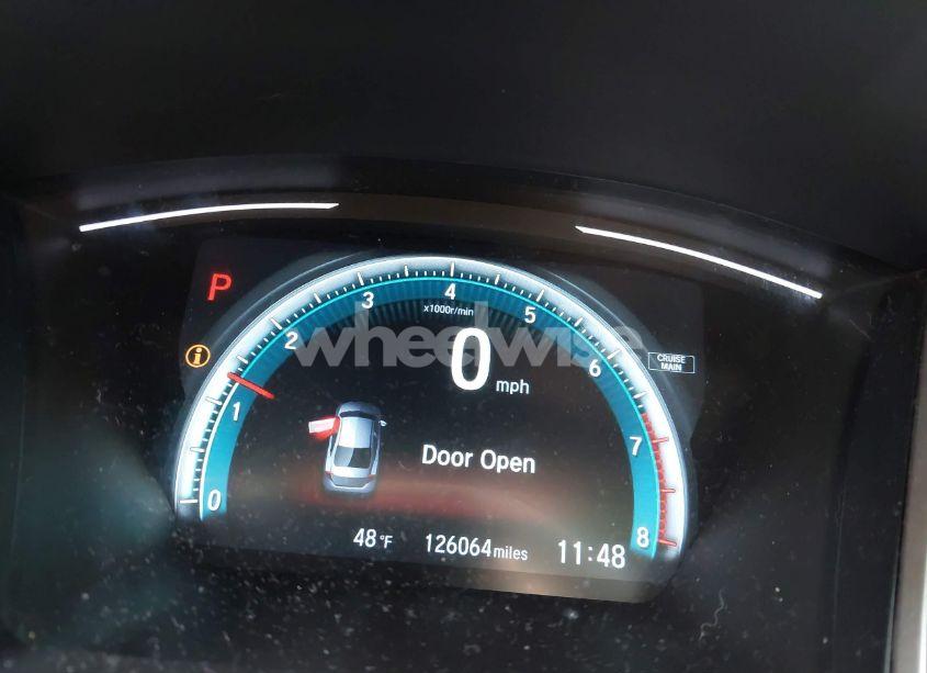 Photo 15 of 2017 Honda Civic EX (VIN 19XFC2F73HE051688)