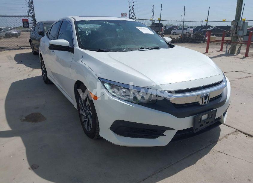 2017 Honda Civic EX (VIN 19XFC2F73HE071696) main photo