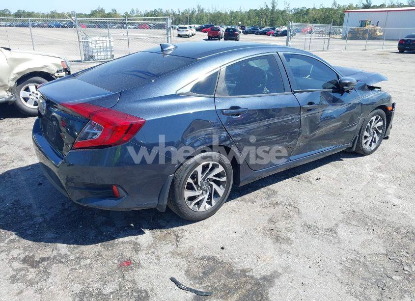 Photo 4 of 2017 Honda Civic EX (VIN 19XFC2F73HE081063)