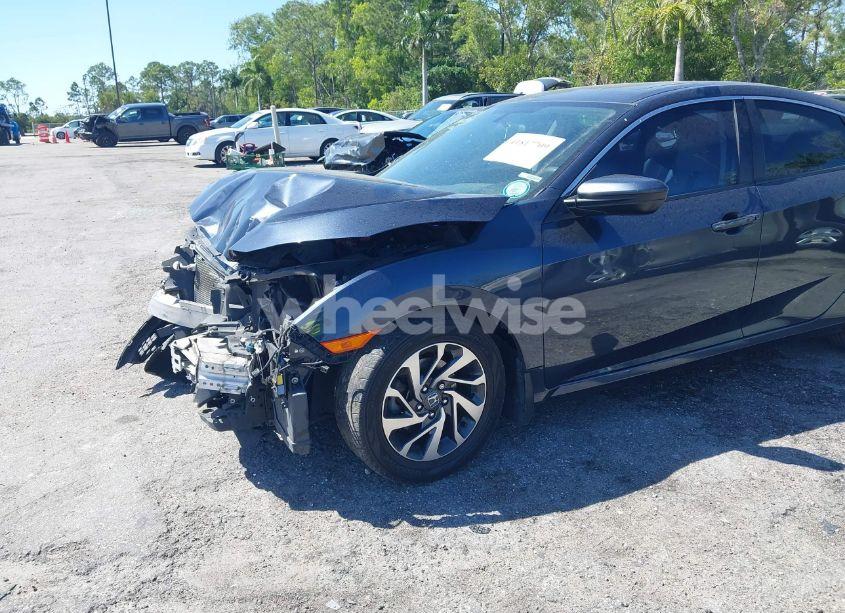 Photo 6 of 2017 Honda Civic EX (VIN 19XFC2F73HE081063)