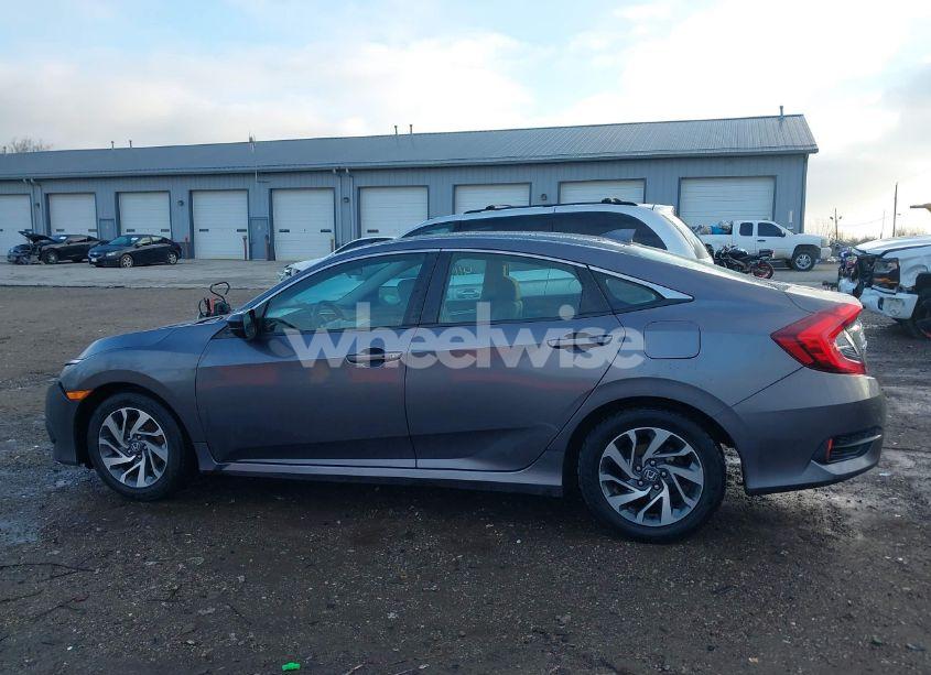 Photo 14 of 2018 Honda Civic EX (VIN 19XFC2F73JE015442)