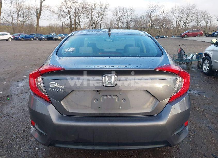 Photo 16 of 2018 Honda Civic EX (VIN 19XFC2F73JE015442)
