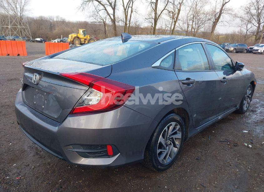 Photo 4 of 2018 Honda Civic EX (VIN 19XFC2F73JE015442)