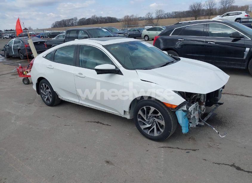 2018 Honda Civic EX (VIN 19XFC2F73JE015716) main photo