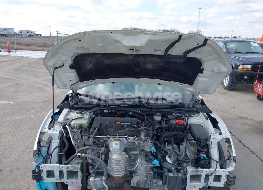 Photo 10 of 2018 Honda Civic EX (VIN 19XFC2F73JE015716)