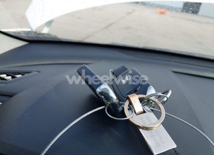 Photo 11 of 2018 Honda Civic EX (VIN 19XFC2F73JE015716)