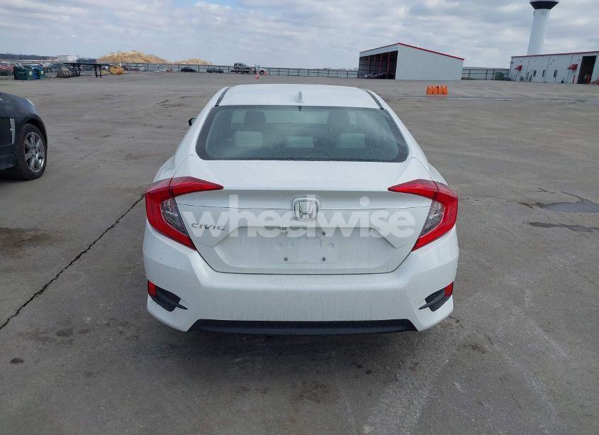 Photo 17 of 2018 Honda Civic EX (VIN 19XFC2F73JE015716)